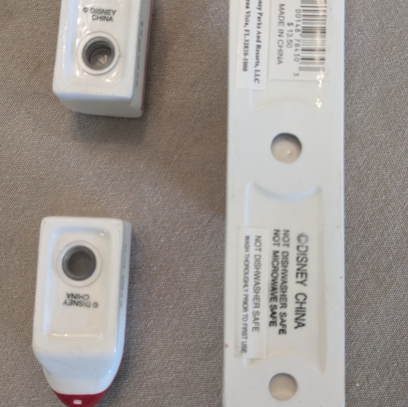 Disney Monorail Red Salt and Pepper - Picture 4 of 11